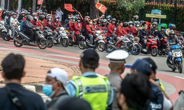 Tolak Presiden Joko Widodo Menjabat 3 Periode, Mahasiswa Gelar Aksi Unjuk Rasa