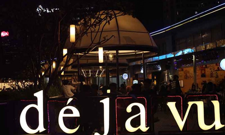 Déjà Vu Sky Dining Plaza Semanggi Tawarkan Keindahan Kota Jakarta Di Waktu Senja 