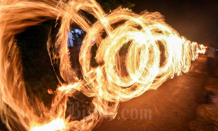 Pawai Abit-Abitan Meriahkan Takbir Keliling di Banyumas