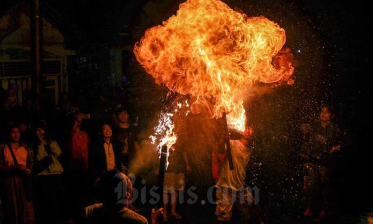 Pawai Abit-Abitan Meriahkan Takbir Keliling di Banyumas
