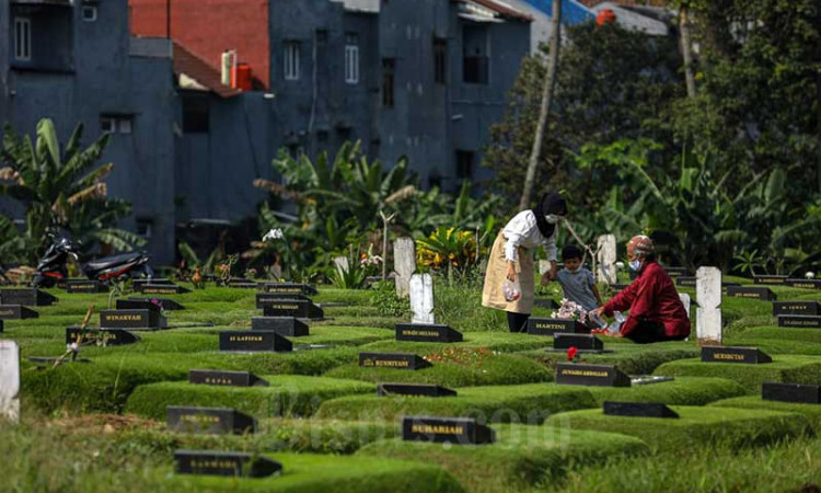 Tradisi Ziarah Kubur Pada Hari Raya Idulfitri