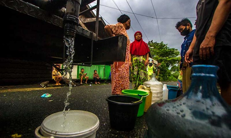 Krisis Air Bersih Terjadi di Banjarmasin Kalimantan Selatan