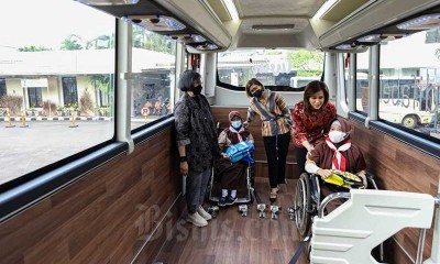Bank Mandiri Hibahkan Bus Disabillitas Bagi Siswa-Siwsi YPAC Jakarta