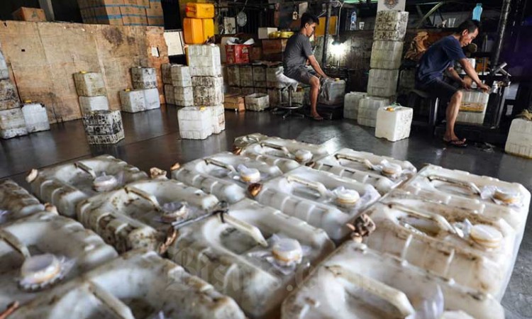 Indonesia Kembali Ekspor Minyak Goreng dan CPO Mulai Senin