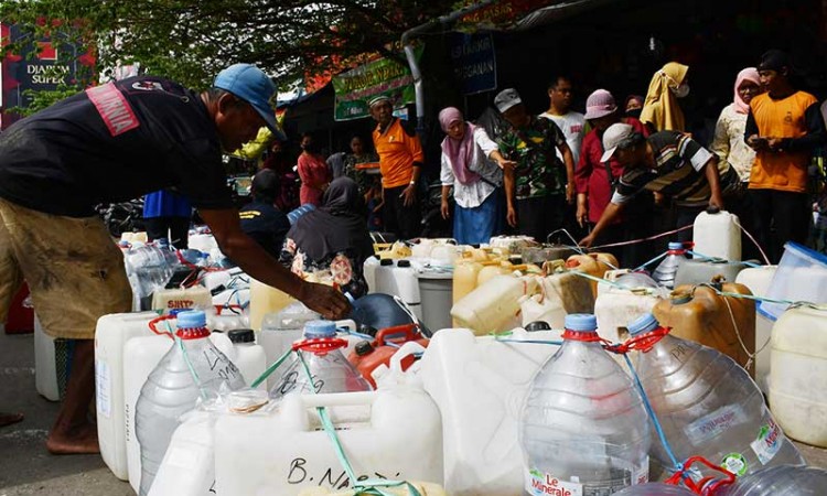 Pasar Murah Minyak Goreng di Madiun Serbu Warga