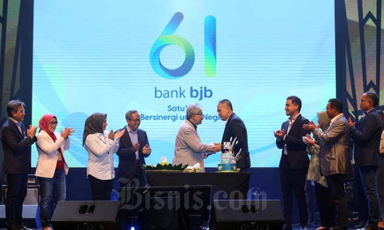 Puncak Perayaan HUT ke-61 Bank BJB Mengangkat Tema Kola6orAks1