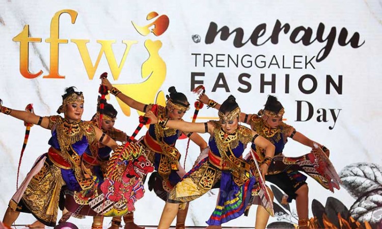 Merayu Trenggalek Fashion Day 2022 Kenalkan Peseona Trenggalek Sebagai Lokal Wisdom