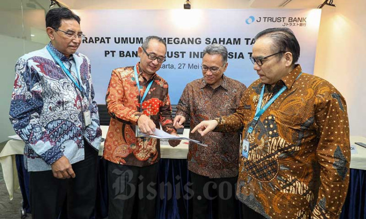 PT Bank J Trust Indonesia Tbk. Pertahankan Susunan Direksi