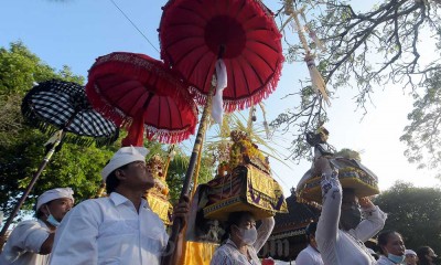 Jelang Perayaan Kuningan di Bali