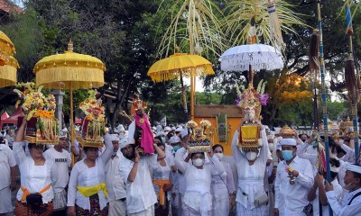 Jelang Perayaan Kuningan di Bali