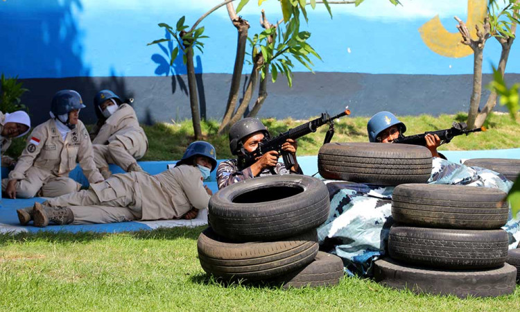 TNI AL di Lanal Banyuwangi Gelar Giat Drill Kesiapan Tempur