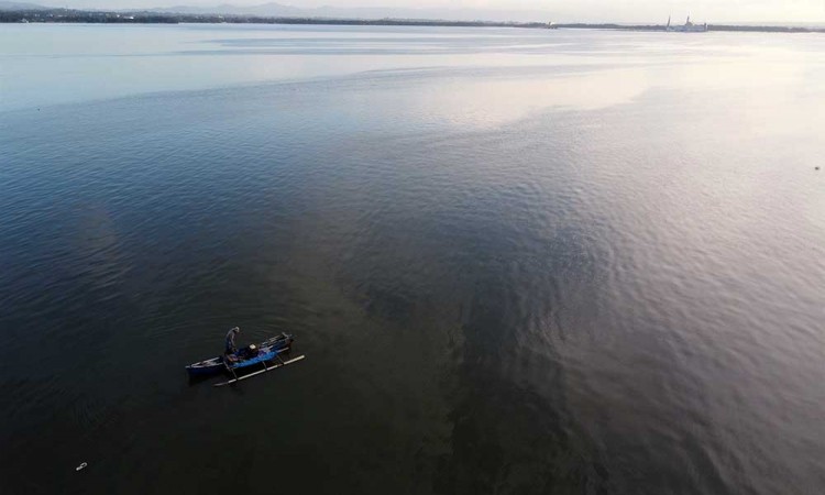 Pendangkalan Teluk Kendari Terus Terjadi Meski Sudah Dilakukan Penyedotan Lumpur