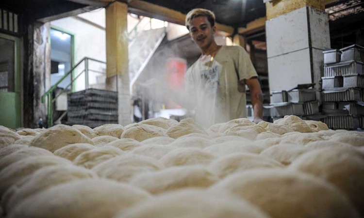 Pabrik Roti Tertua di Bandung Mampu Memproduksi Sekitar 3.300 Roti Tawar Per Hari