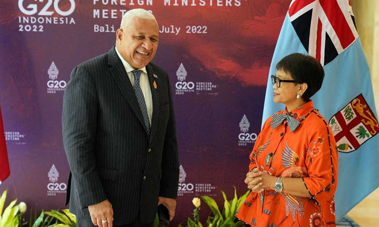 Menlu Retno Marsudi Bertemu Dengan Sejumlah Menlu Negara Sahabat di Bali