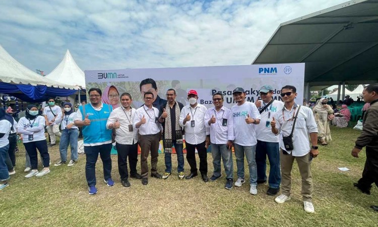 PT PP (Persero) Bersama PNM dan Kementerian BUMN Gelar Pasar Rakyat