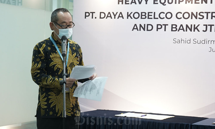 Kerja Sama J Trust Bank Kobelco Indonesia Lewat Alat Berat