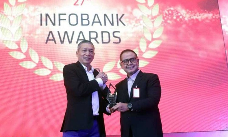 Bank DKI Terima Penghargaan Golden Trophy Sela 5 Tahun Beruntun