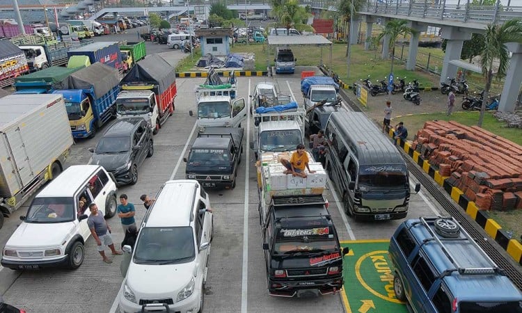 Pelabuhan Gilimanuk Ditutup Sementara Akibat Cuaca Buruk