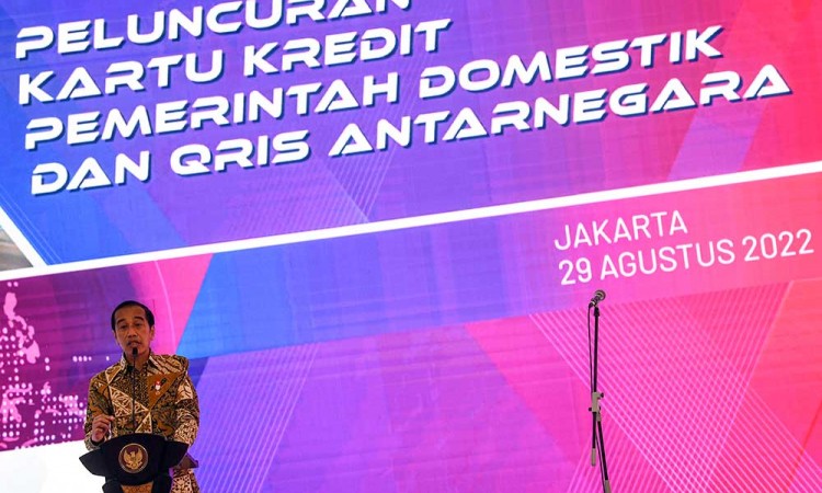 Presiden Jokowi Luncurkan Kartu Kredit Pemerintah Domestik dan QRIS Antarnegara 