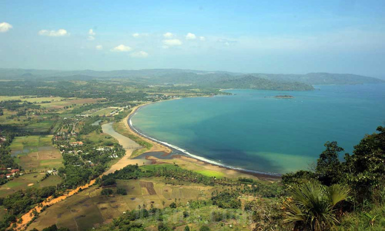 Peambangunan Pembangkit Listrik Tenaga Bayu (PLTB) di Kecamatan Ciemas Sukabumi Segera Dimulai