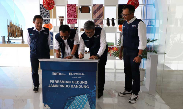 PT Jamkrindo Melakukan Resmikan Gedung Baru di Bandung