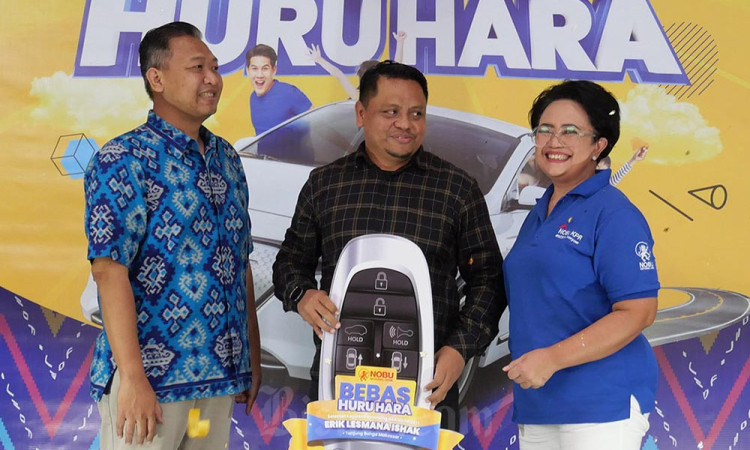 Penyerahan Hadiah Undian  Program Bebas Huru Hara Nobu Bank
