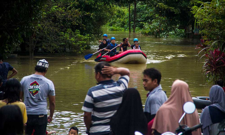 Banjir Merendam Sejumlah Desa di Kabupaten Hulu Sungai Tengah Kalimantan Selatan.