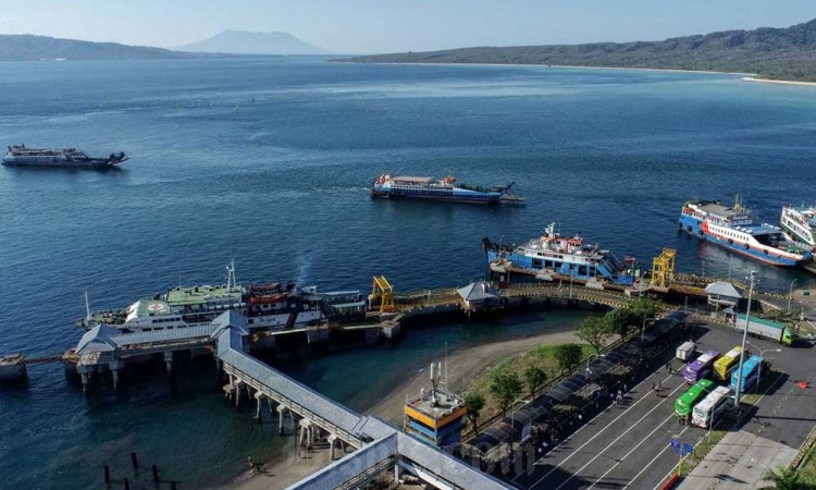 PT ASDP Indonesia Ferry Ketapang-Gilimanuk Catatkan Peningkatan Jumlah Penumpang Pada Tahun Ini