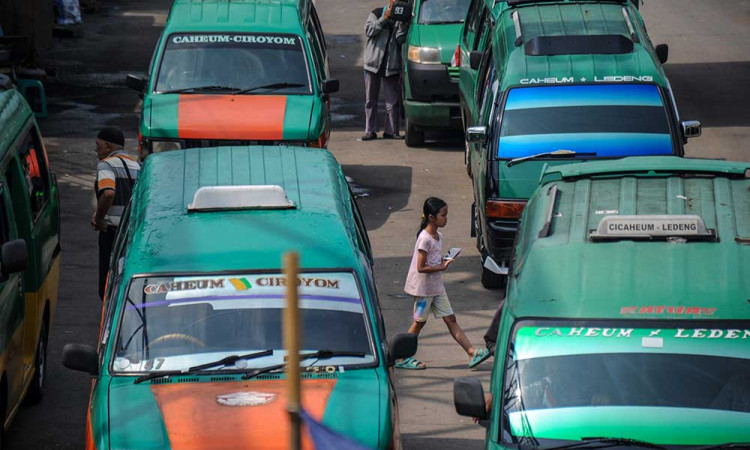 Pemkot Bandung Resmi Naikan Tarif Angkutan Umum