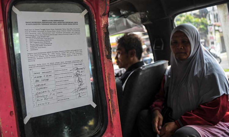 Pemkot Bandung Resmi Naikan Tarif Angkutan Umum