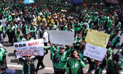 Ribuan Pengemudi Ojl Gelar Aksi di Depan Gedung Sate Bandung