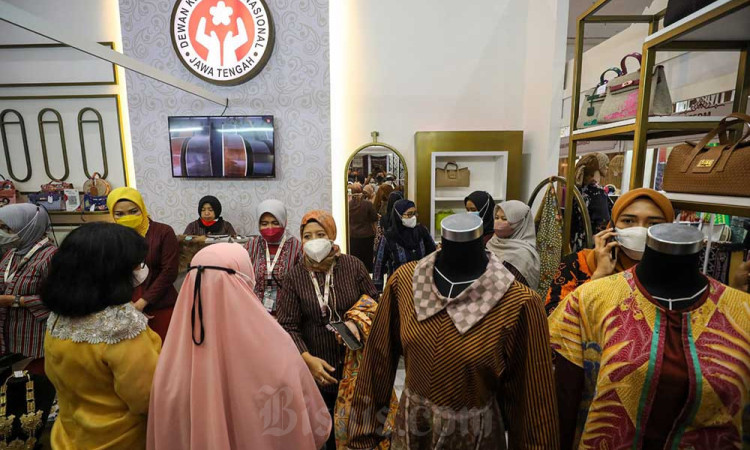 Dekranasda Jawa Tengah Memeriahkan Kriyanusa 2022