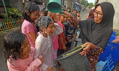 Tradisi Mandi Safar di Sejumlah Wilayah di Indonesia