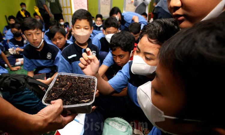 SMP Darul Hikam Ajak Siswanya Melakukan Kegiatan Belajar Langsung di Alam
