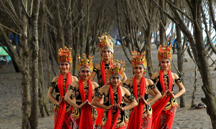 Seniman di Banyuwangi Promosikan Pariwisata Melalui Budaya