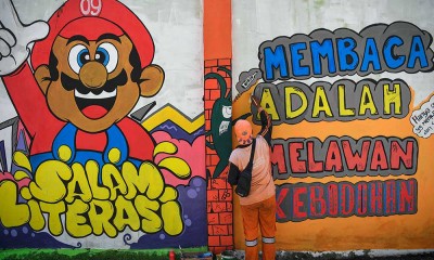 Mural di Kampung Literasi Palmeriam dan Bale Buku Jakarta