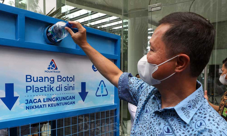 PT Blue Bird Tbk. Dukung Pengelolaan Sampah