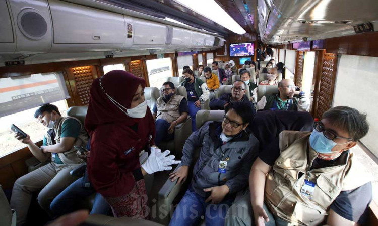 Harga Tiket Pesawat Naik, PT KAI Siapkan Kereta Pariwisata Sebagai Alternatif Transportasi