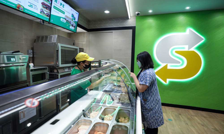 Subway Buka Resoranya Pertamanya di Stasiun Gambir