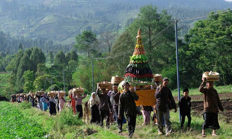 Tradisi Merti Desa di lembah gunung Sindoro-Sumbing Sudah Turun Menurun Sejak Ratusan Tahun