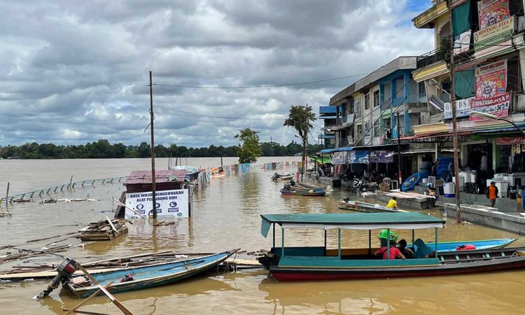 Banjir Rendam Sejumlah Daerah di Kabupaten Sintang