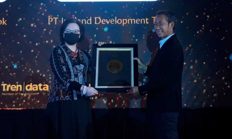 PT Intiland Development Tbk. Raih Penghargaan Kategori Commercial Property for Sustainability 