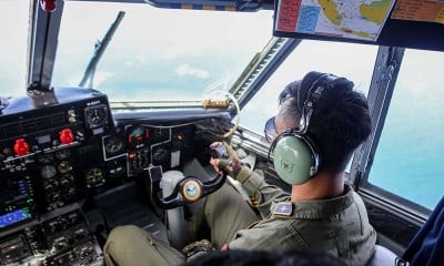 Prajurit TNI AL Lakukan Patroli Udara di Laut Natuna