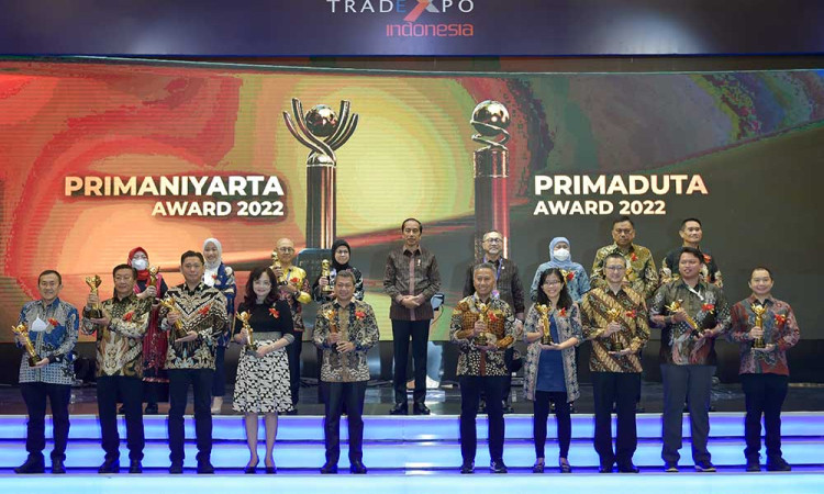 Asia Pacific Yarn Terima Penghargaan Primaniyarta Award 2022 Kategori Eksportir Produk Berkelanjutan
