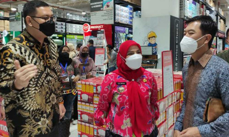PT Catur Sentosa Adiprana Tbk. Resmikan Superstore Mitra10 ke-45 di Antasari Lampung. 