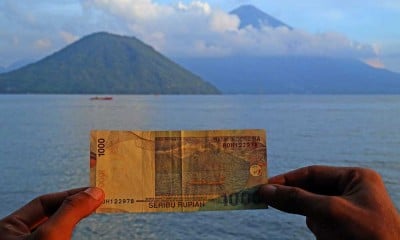 Keindahan Pulau Maitara Yang Menjadi Gambar Pada Uang Kertas Pecahan Seribu