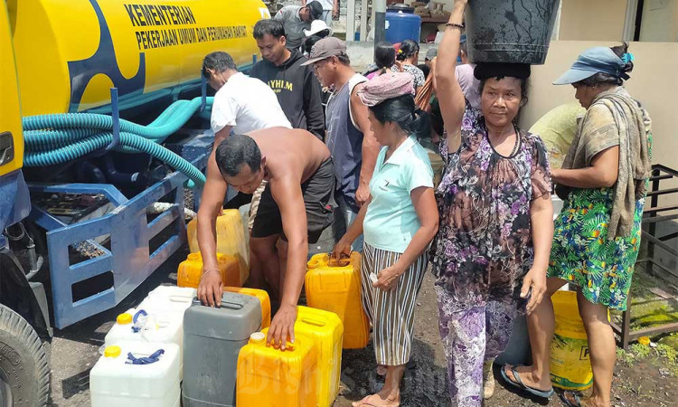 Bantuan Air Bersih Untuk Warga di Jembrana Bali