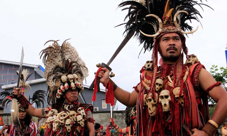 Pembukaan Kongres Masyarakat Adat Nusantara di Papua