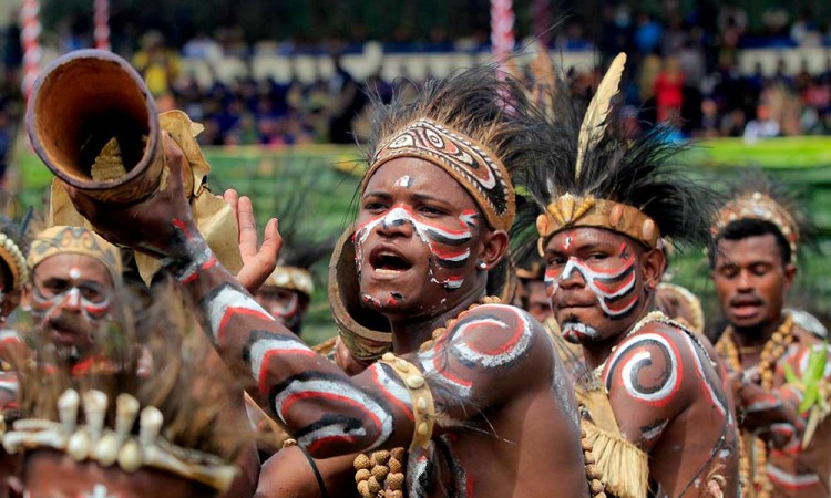 Pembukaan Kongres Masyarakat Adat Nusantara di Papua