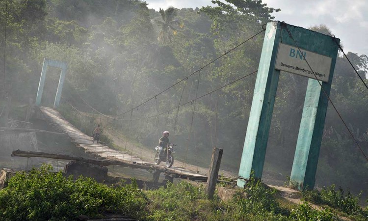 Jembatan Gantung di Konawe Hampir Roboh 